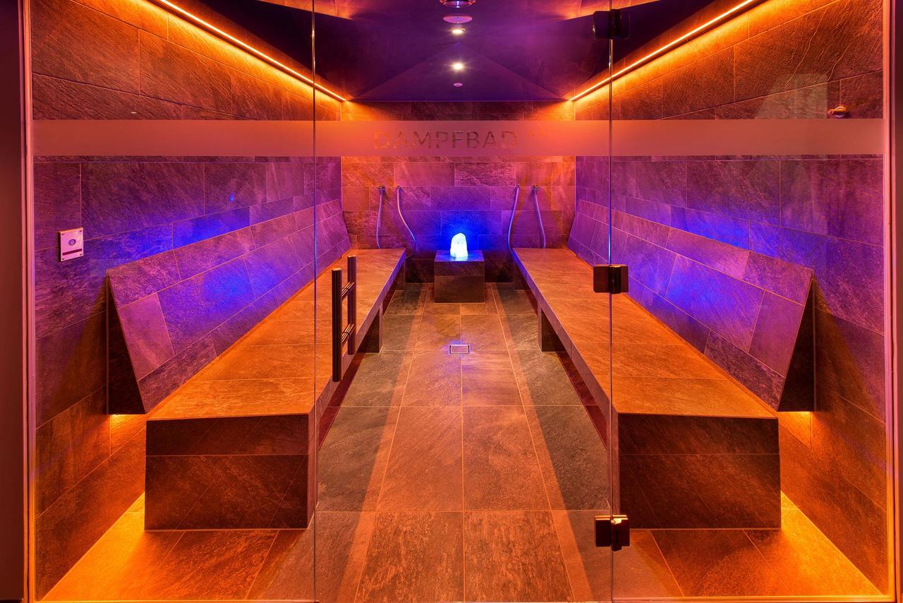Hotel Bergblick 4 Sterne Superior フィス エクステリア 写真
