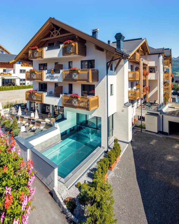 Hotel Bergblick 4 Sterne Superior フィス エクステリア 写真